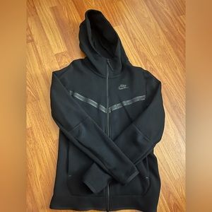 Men's Black Nike Sportswear Tech Fleece